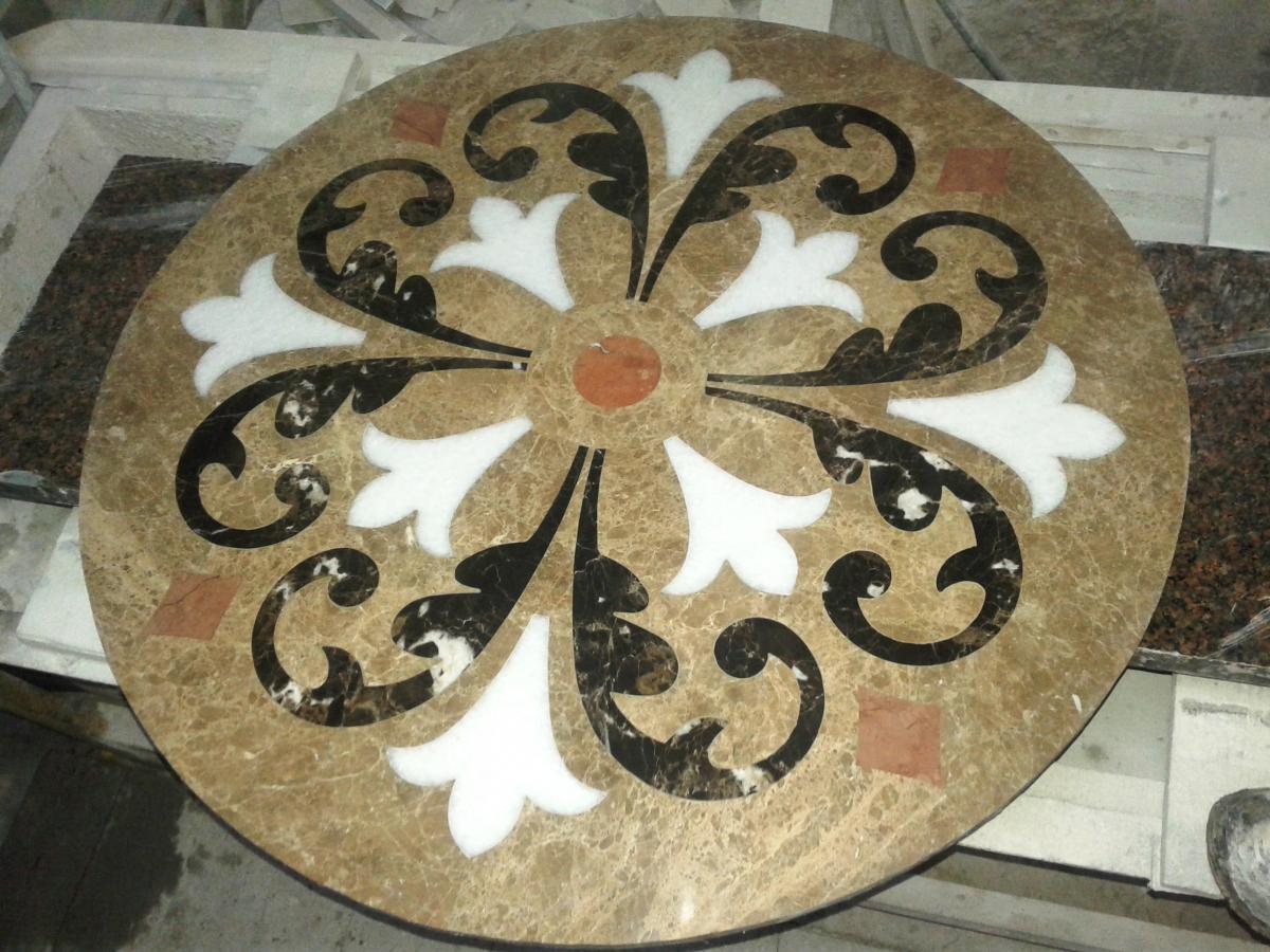 Панно розетка мармурова підлога