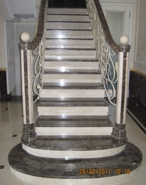 Мармурові сходи