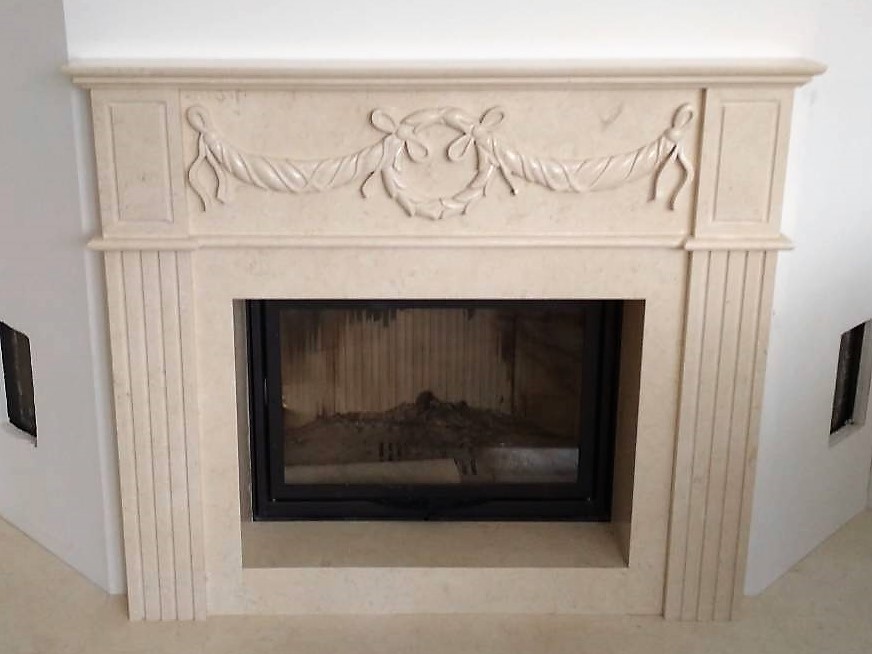 Мраморный камин