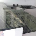 Подоконники и столешницы из кварцита