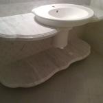 Столешница из мрамора в санузел