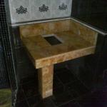 Столешница в санузел из мрамора